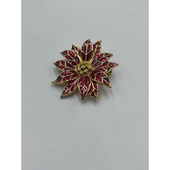 Vintage Textured Gold Tone &
Enamel Flower Pin Brooch Poinsettia
Christmas Pin - Picture 3 of 8
